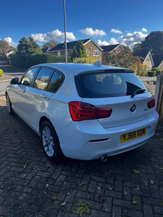 BMW 1 Series 2018 photo 3