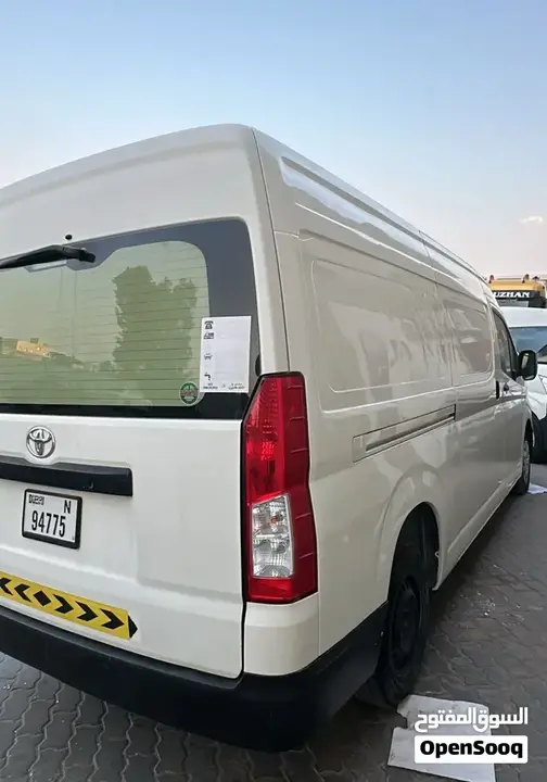 Toyota Hiace 2022 photo 3