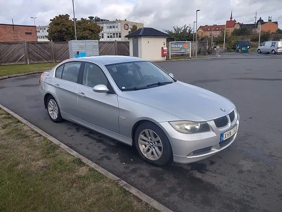 BMW 325I 2006 photo 2