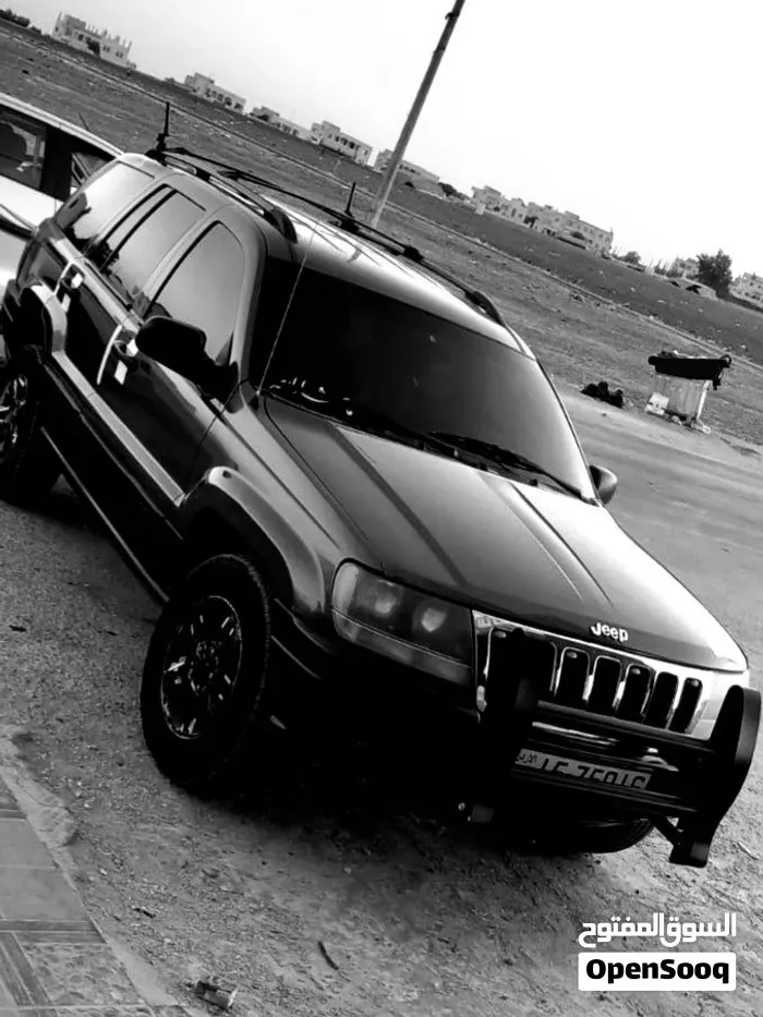 Jeep Grand Cherokee 2002 photo 2
