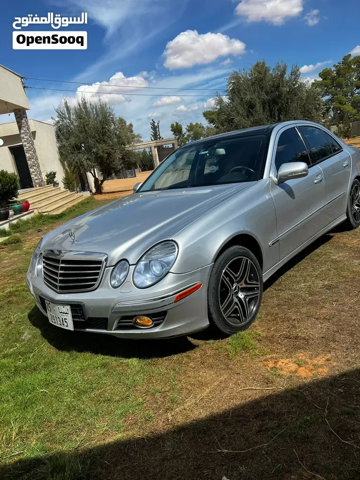 Mercedes-Benz E-Class 2009 photo 2