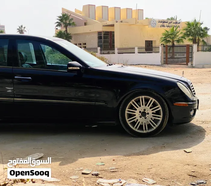 Mercedes-Benz E-Class 2009 photo 5