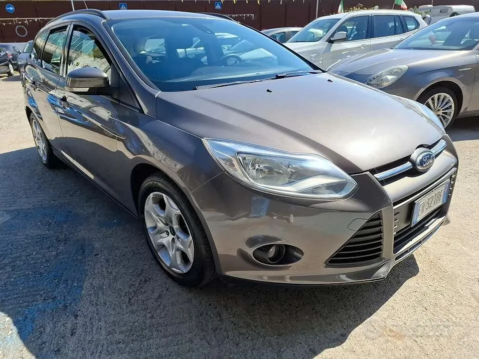 Ford Focus 2014 photo 2