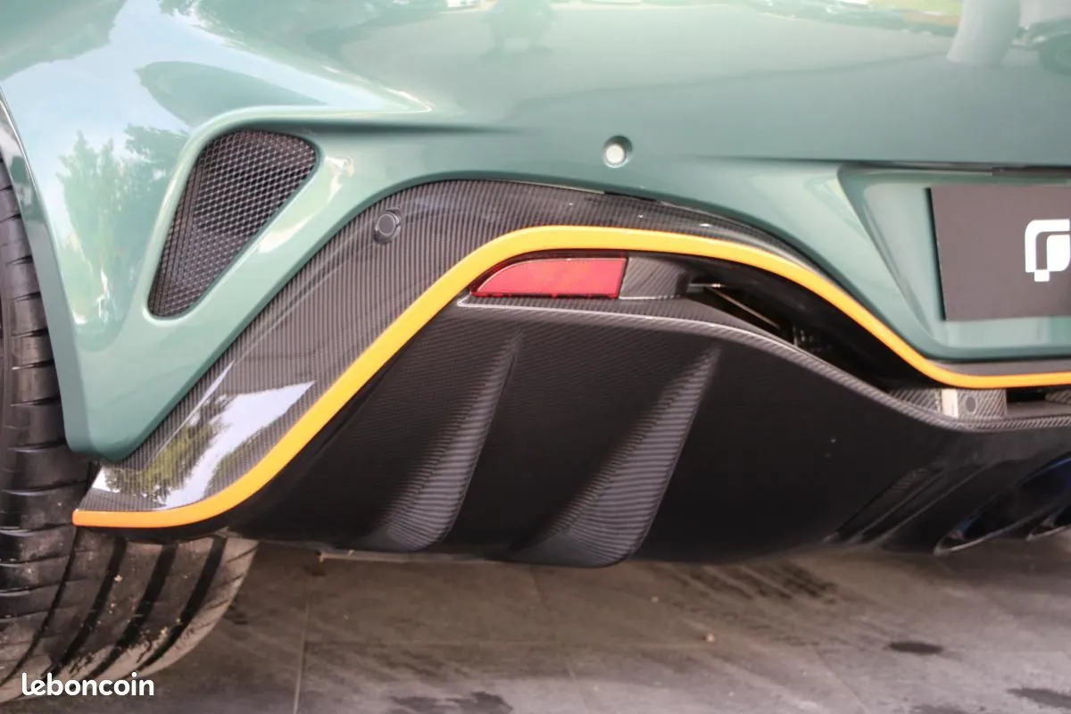 Aston Martin V12 Vantage 2023 photo 5