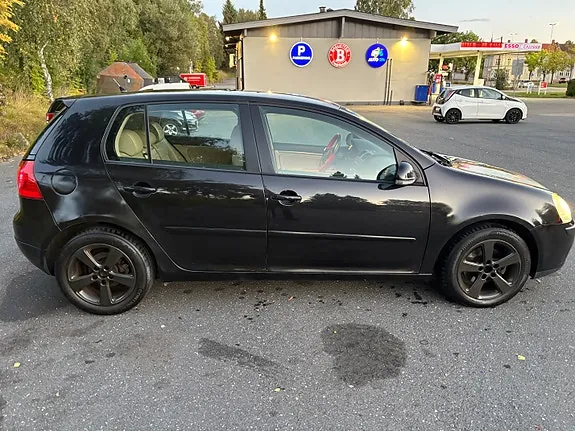 Volkswagen Golf V 2005 photo 2