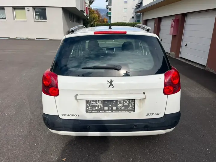Peugeot 207 Sw 2013 photo 2