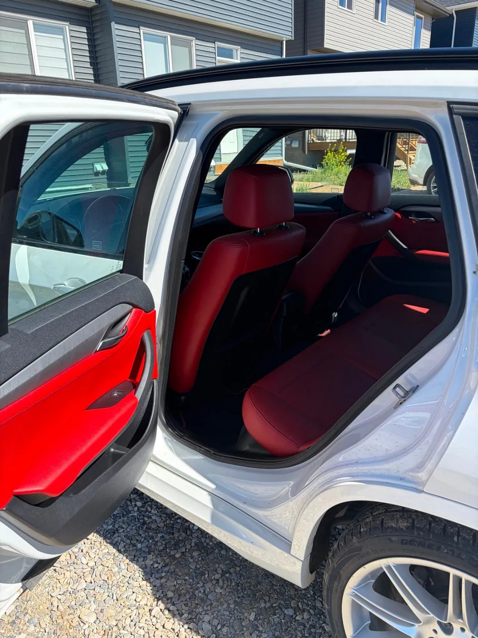 BMW X1 2015 photo 2