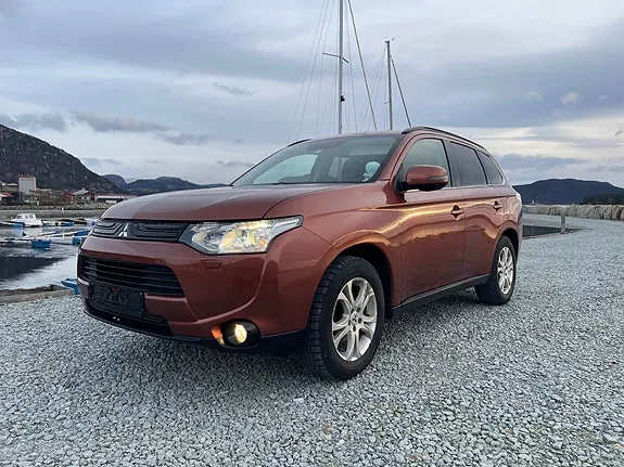 Mitsubishi Outlander 2013 photo 3