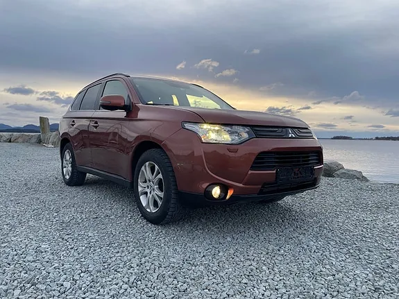 Mitsubishi Outlander 2013 photo 4