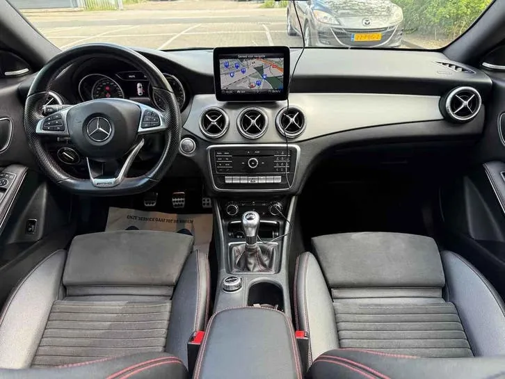 Mercedes-Benz Cla 2017 photo 2