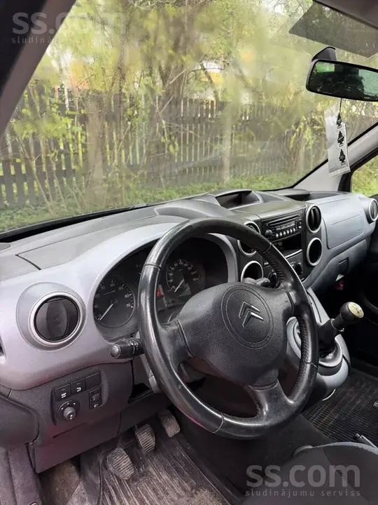 Citroen Berlingo 2011 photo 5