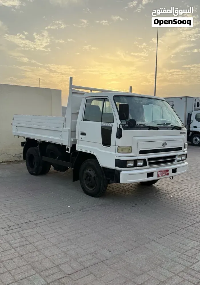 Daihatsu Delta 2008 photo 2