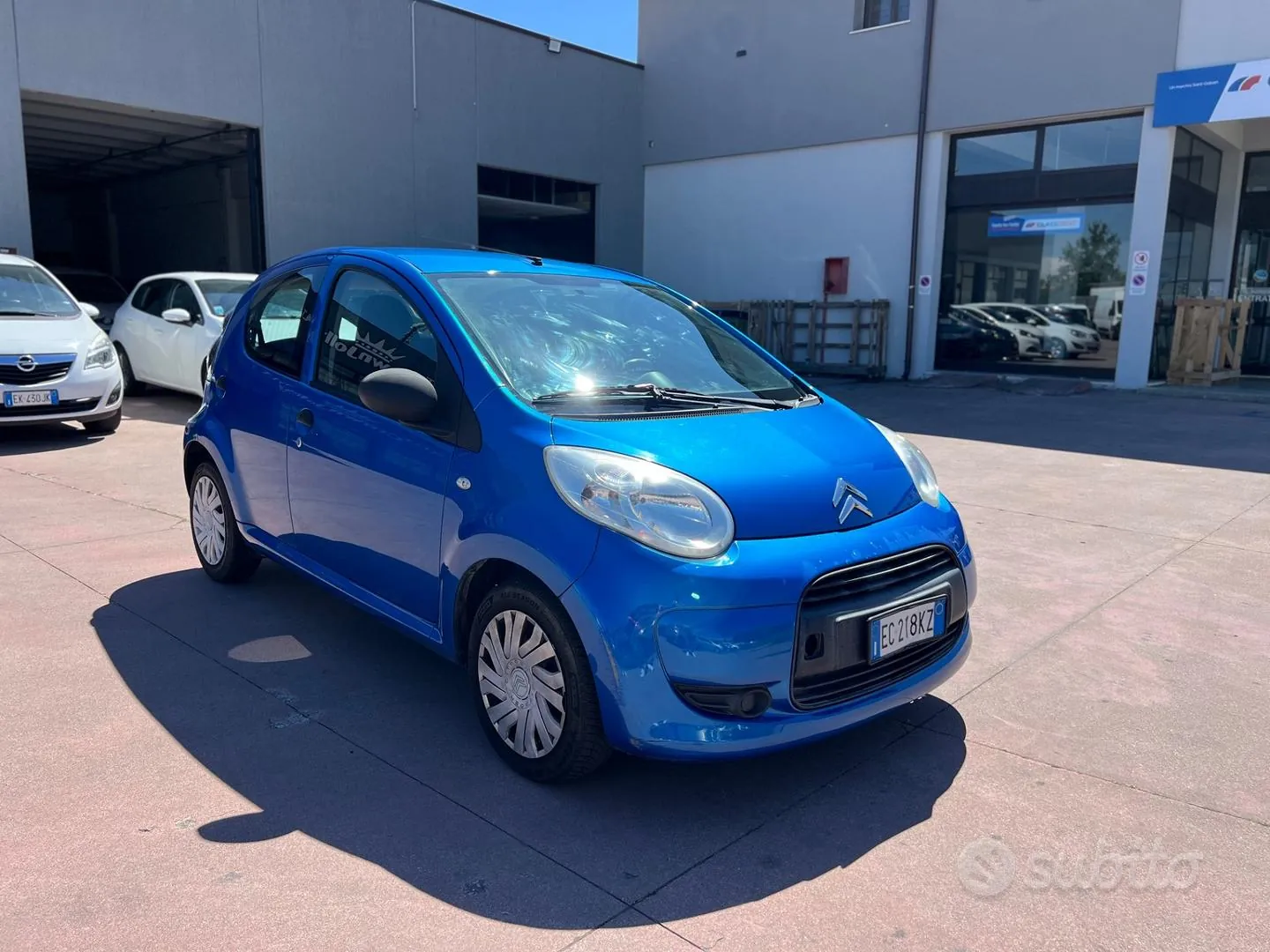 Citroen C1 2011 photo 3