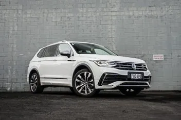 Volkswagen Tiguan 2022 photo 2