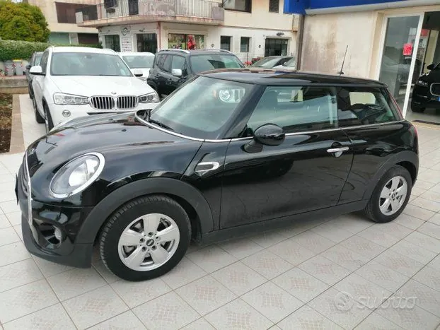 Mini 1.5 Cooper D 2017 photo 3