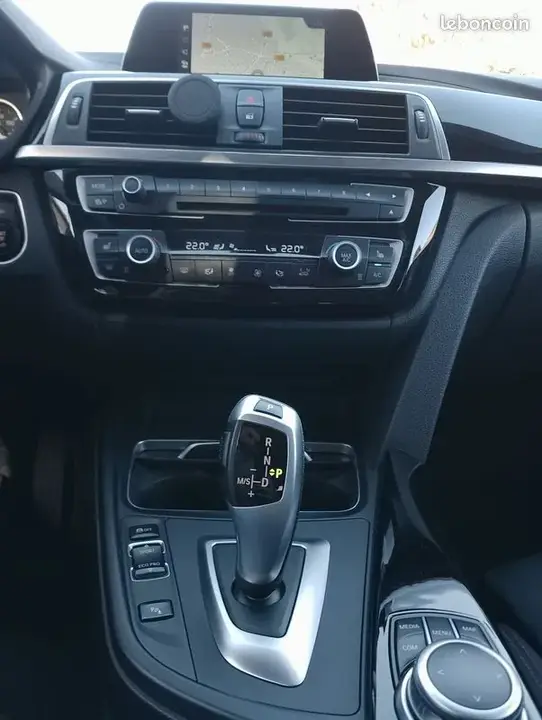 BMW Série 3 2019 photo 3