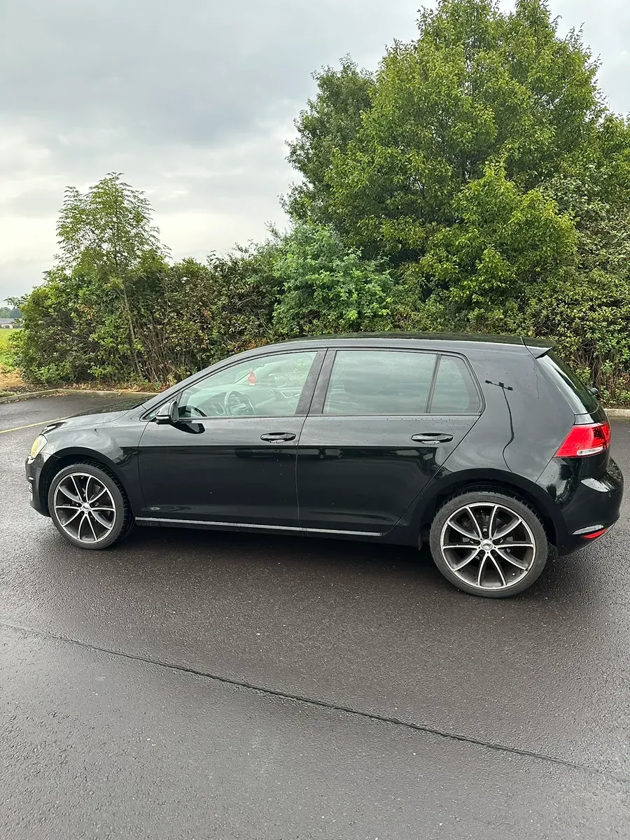 Volkswagen Golf 2014 photo 2