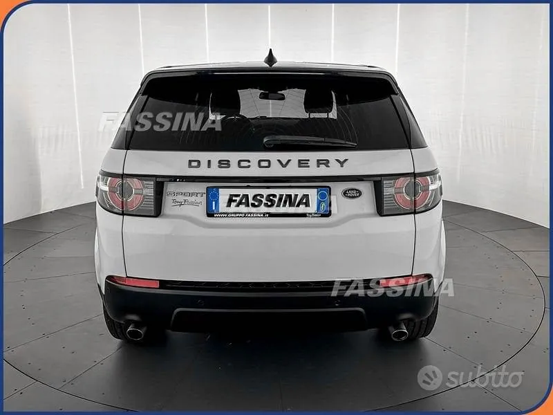 Land Rover Discovery Sport 2018 photo 5