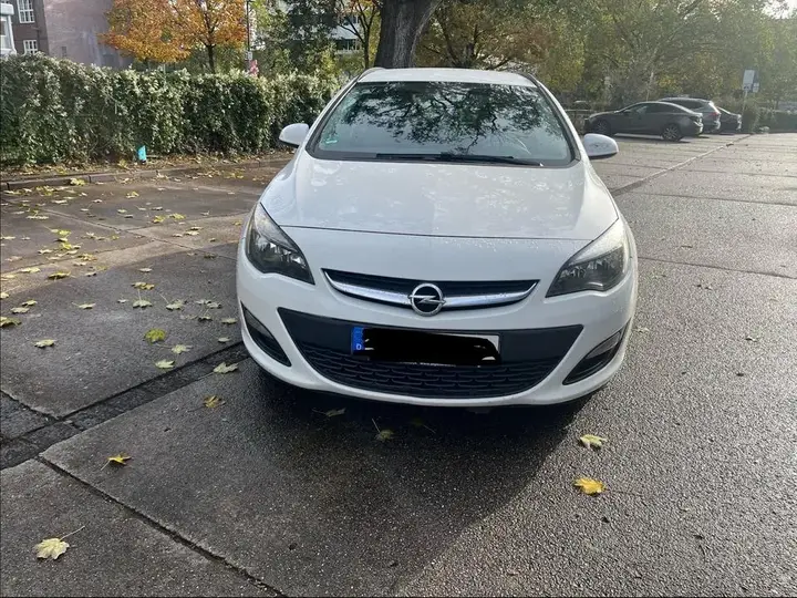 Opel Astra J