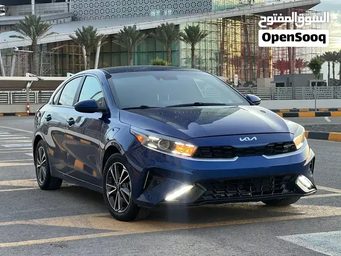 Kia Forte 2022 photo 2
