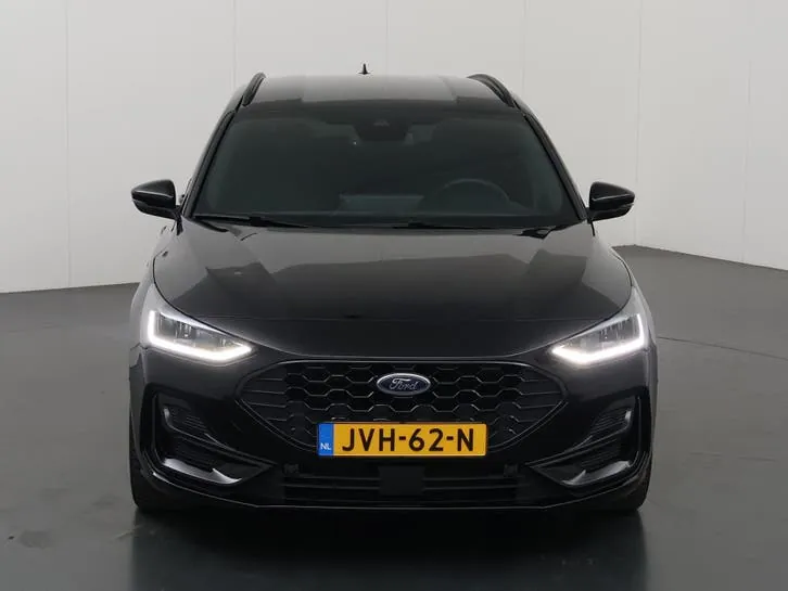 Ford Focus 2023 photo 3