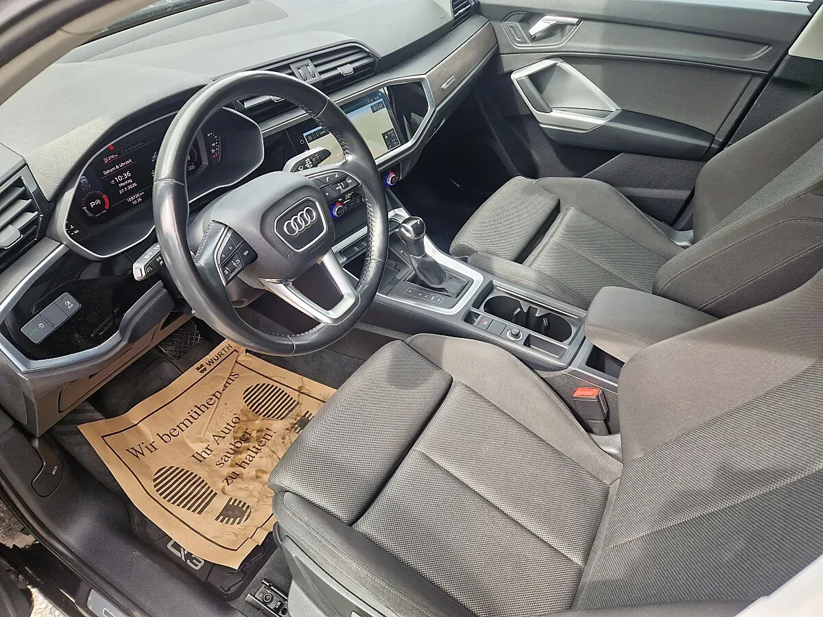 Audi Q3 2019 photo 3