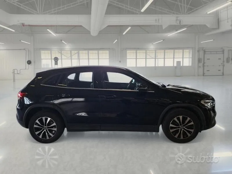 Mercedes-Benz Gla 2023 photo 3