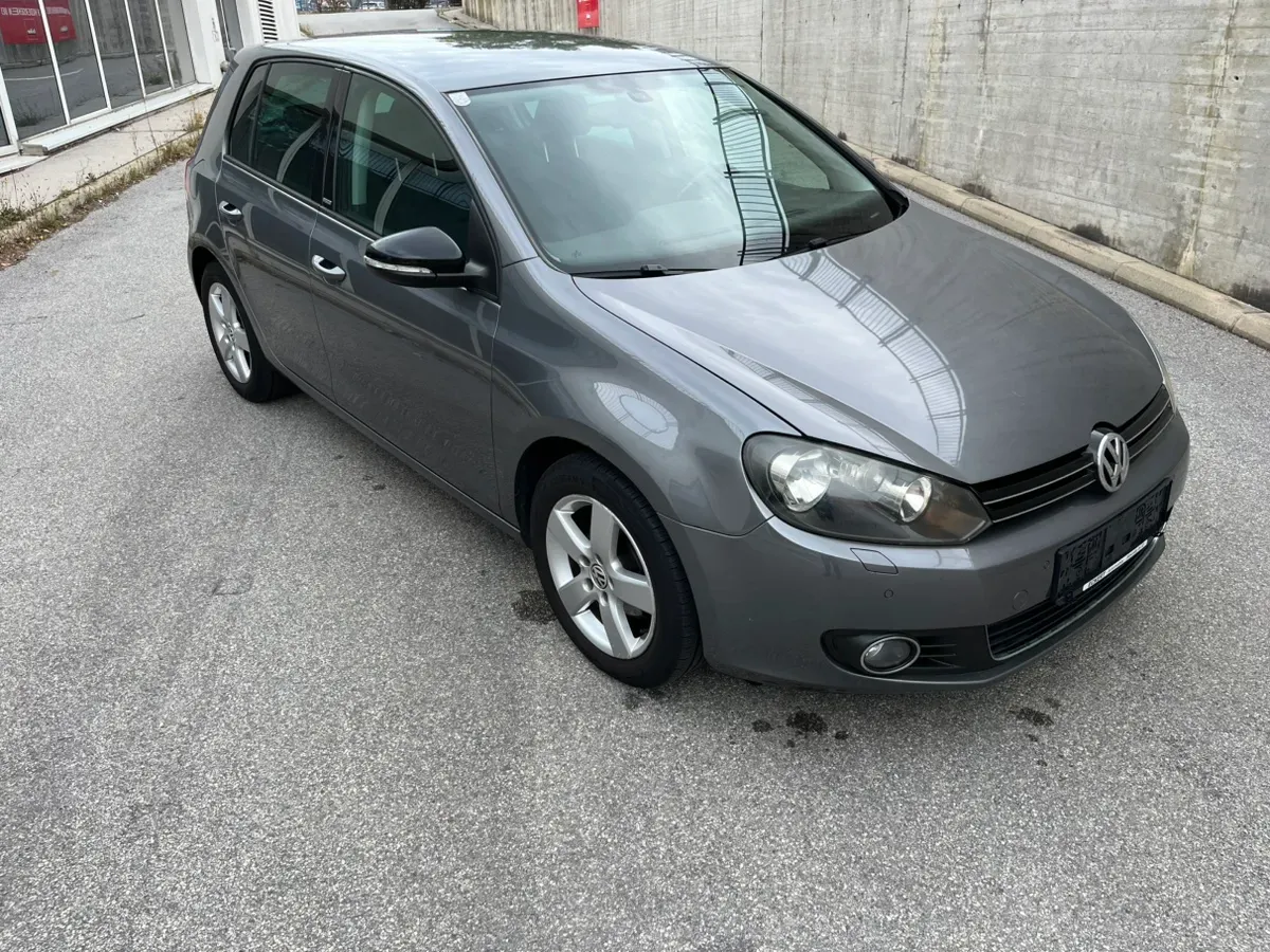 Volkswagen Golf 2012 photo 3