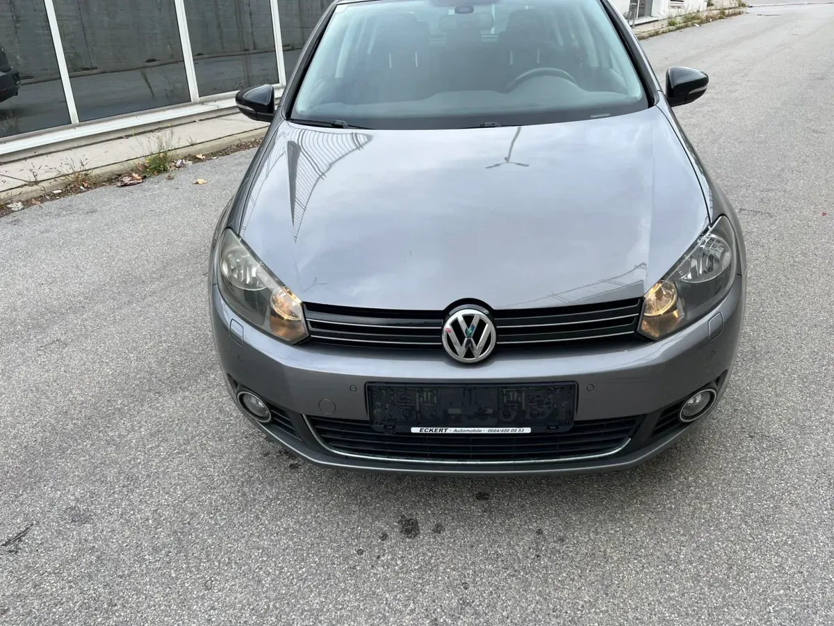 Volkswagen Golf 2012 photo 2
