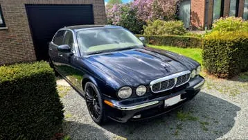 Jaguar Xj