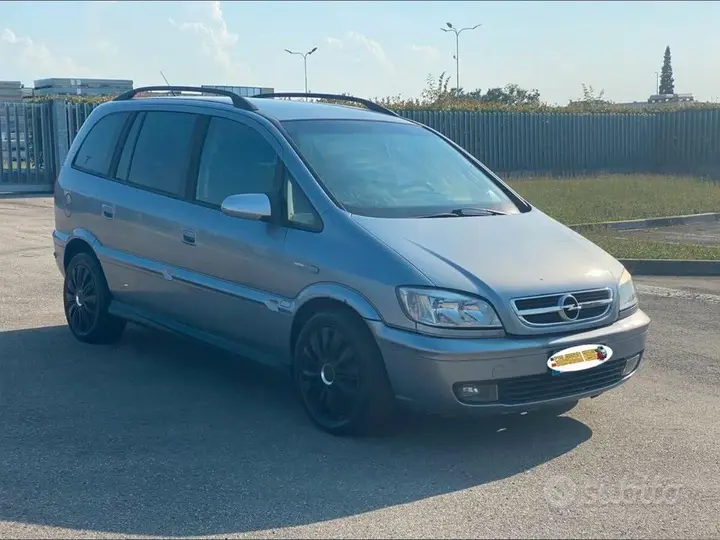 Opel Zafira 2004 photo 3
