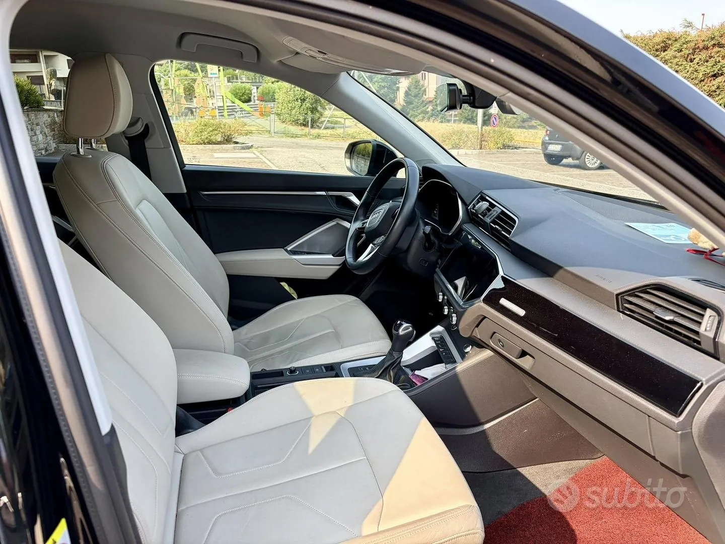 Audi Q3 2022 photo 2