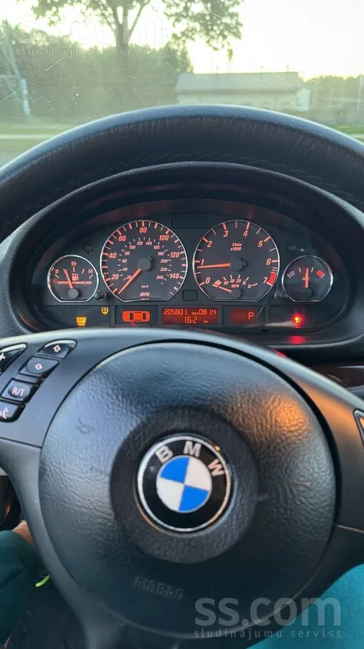 BMW 325 2004 photo 4