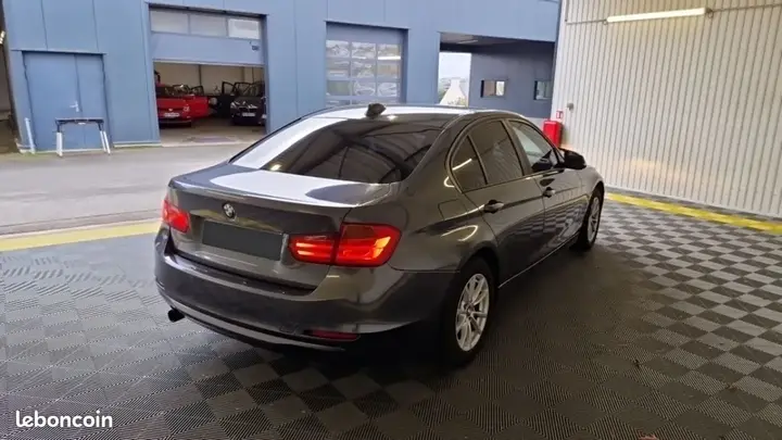 BMW Série 3 2012 photo 4
