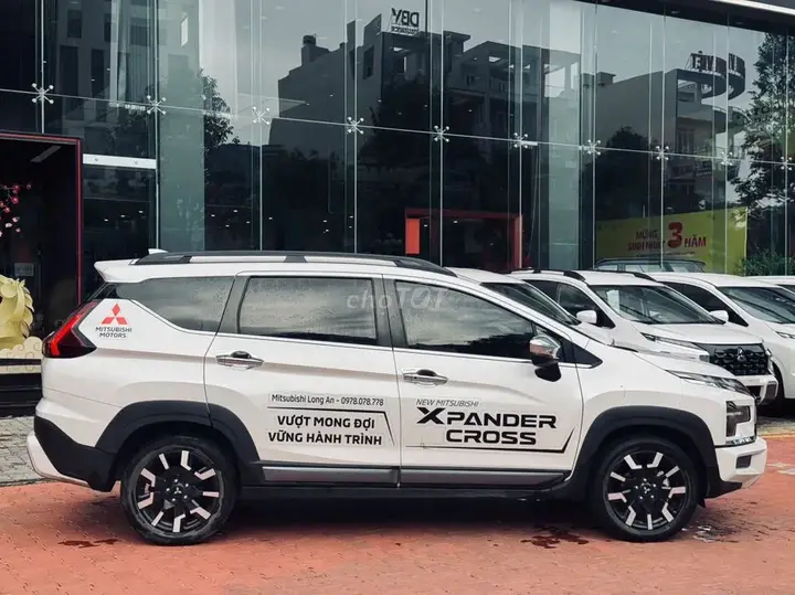 Mitsubishi Xpander Cross 2025 photo 3
