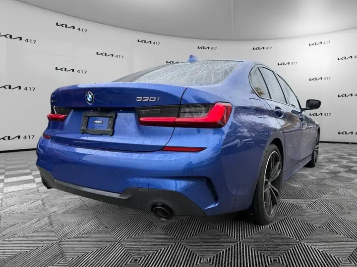 BMW 3 Series 2022 photo 5
