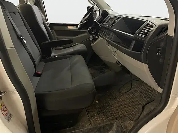 Volkswagen Transporter 2018 photo 5