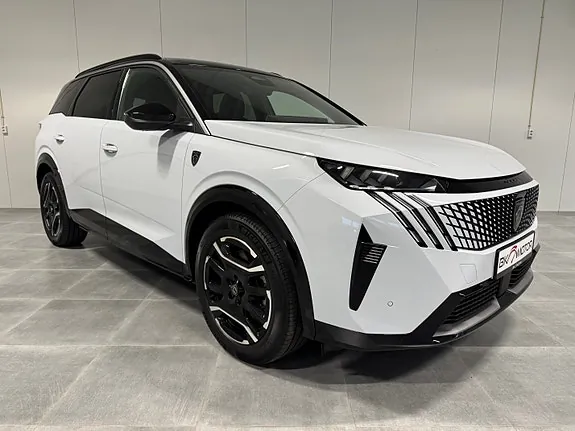 Peugeot E-5008