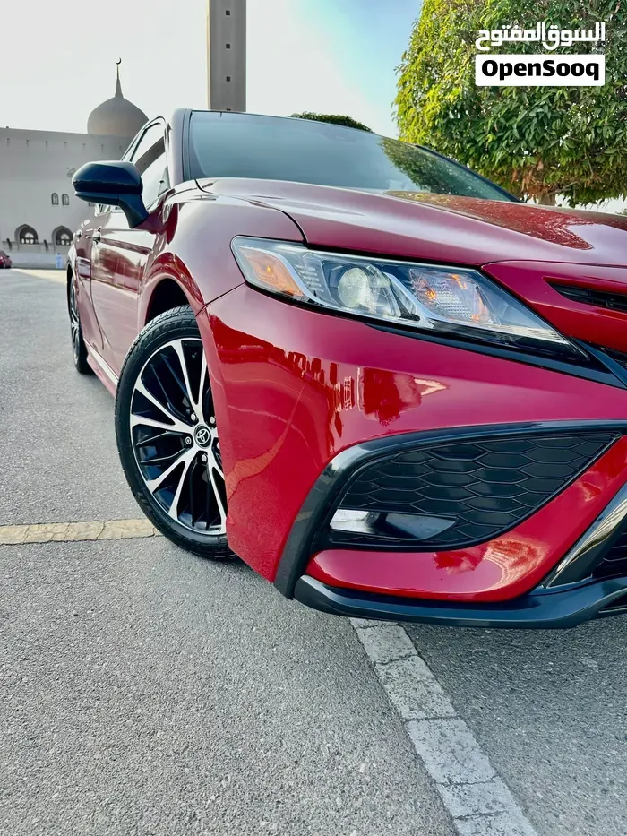 Toyota Camry 2020 photo 2