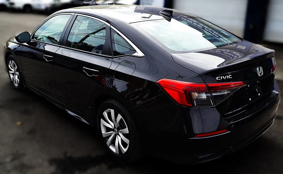 Honda Civic 2022 photo 3