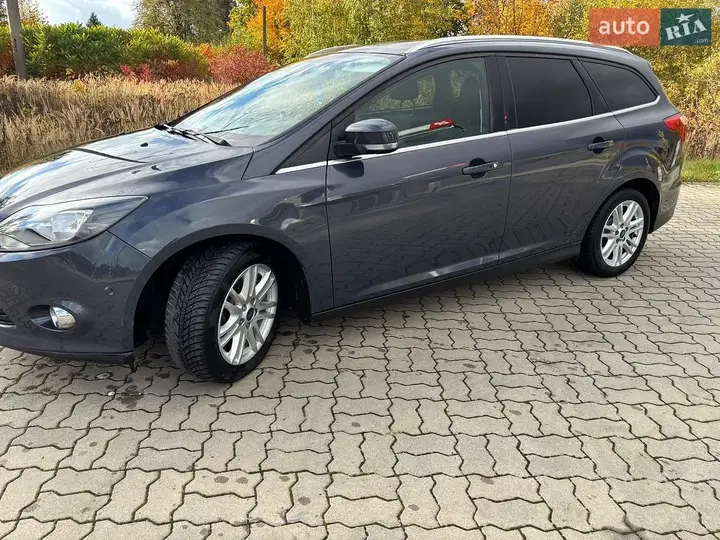 Ford Focus 2014 photo 4