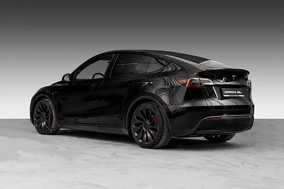 Tesla Model Y 2023 photo 5