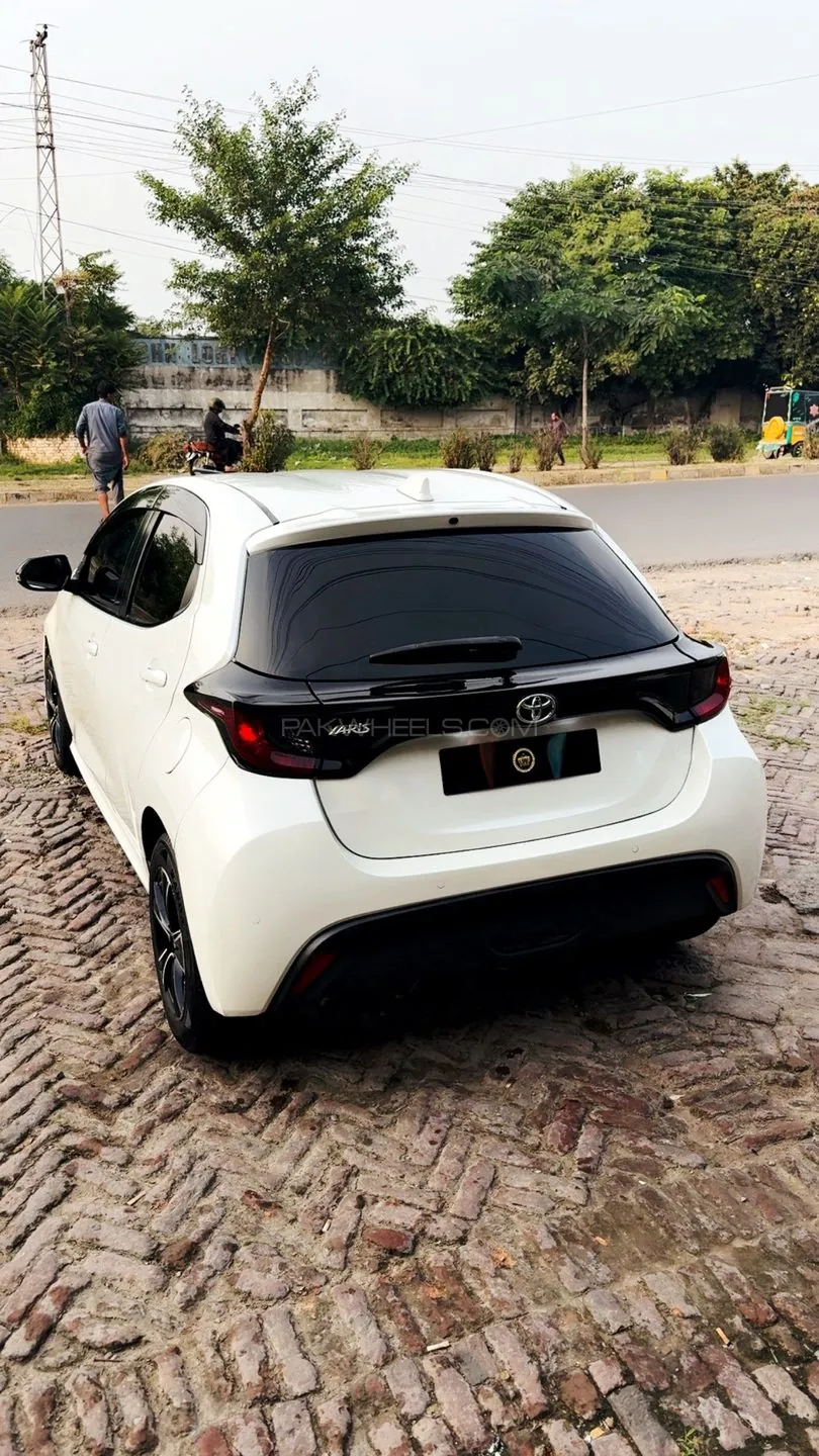 Toyota Yaris Hatchback