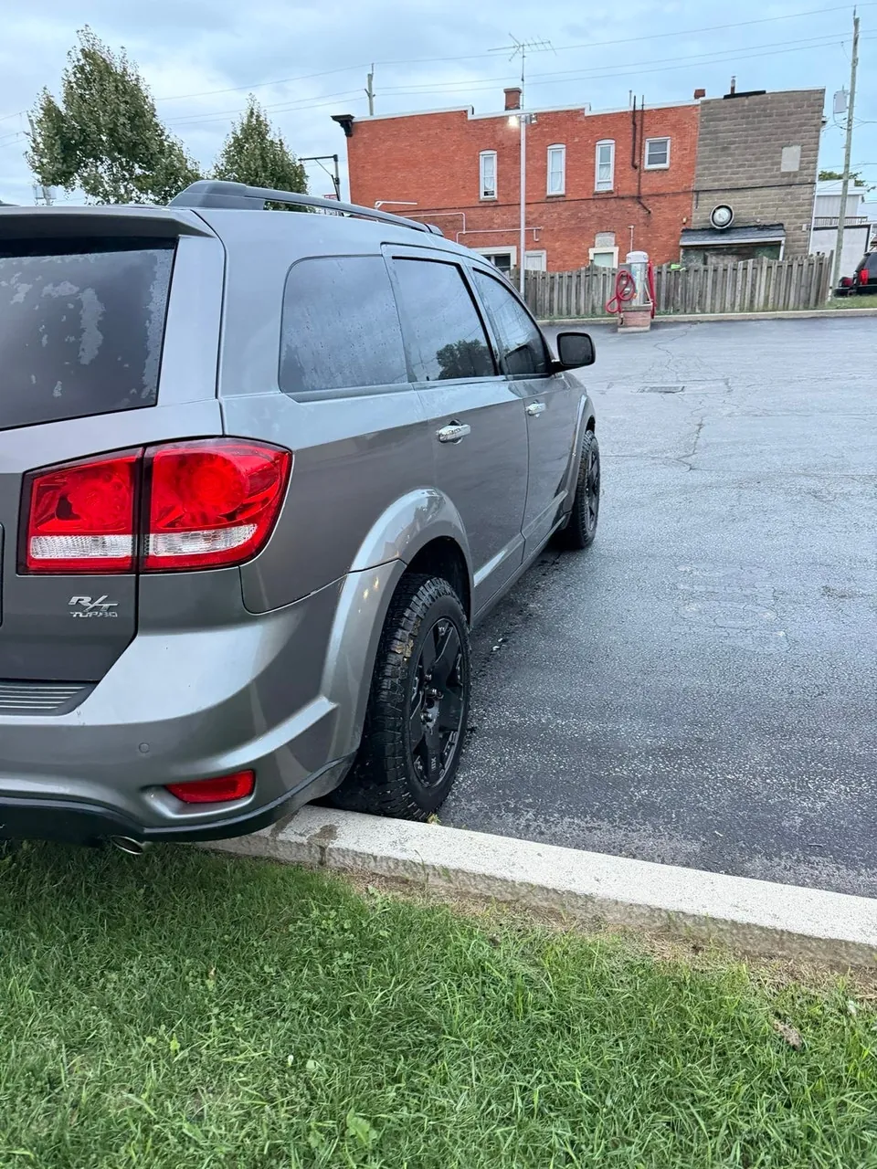 Dodge Journey 2012 photo 2