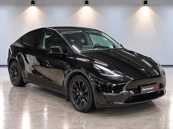 Tesla Model Y 2023 photo 4