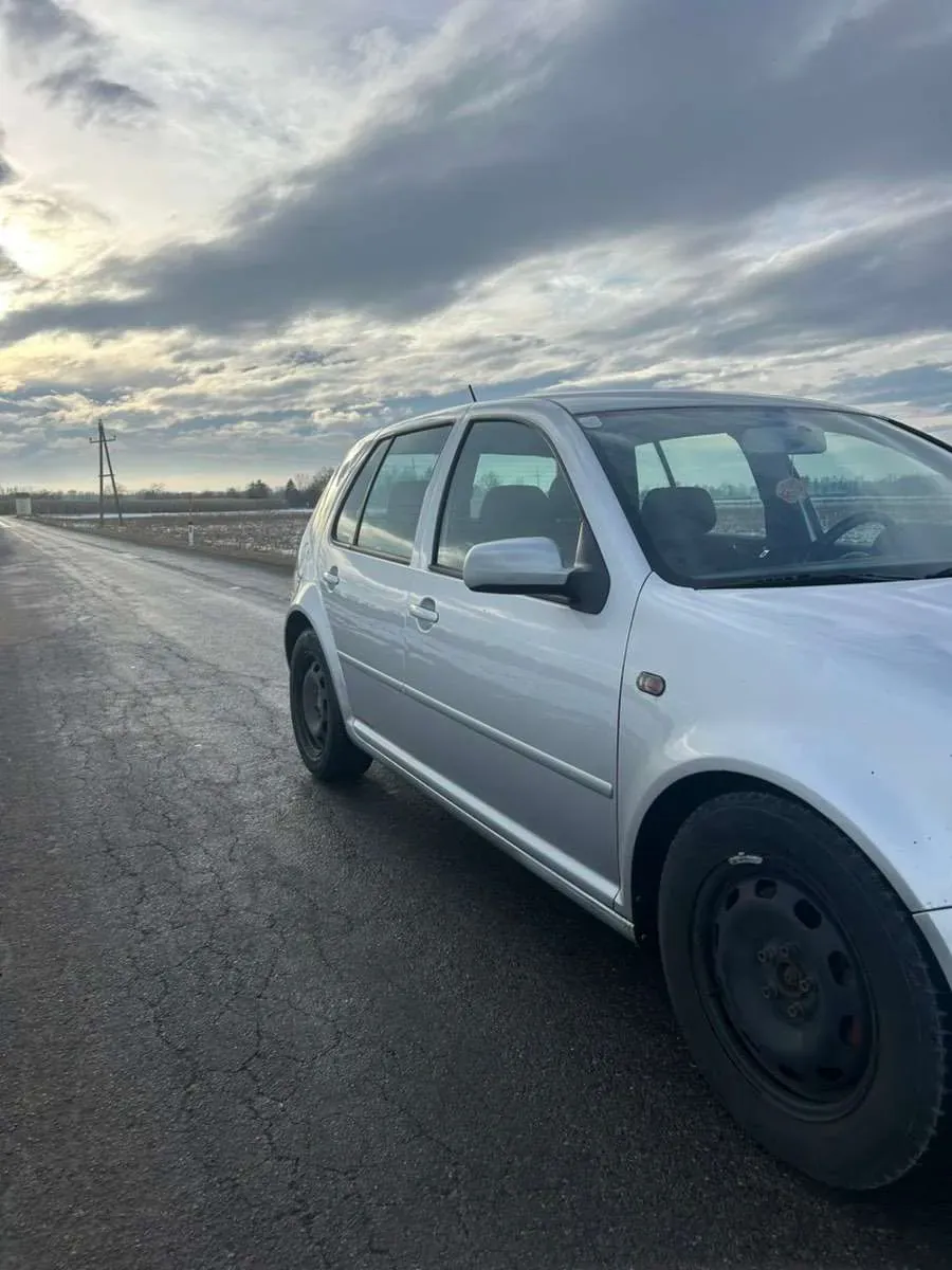 Volkswagen Golf 2001 photo 3