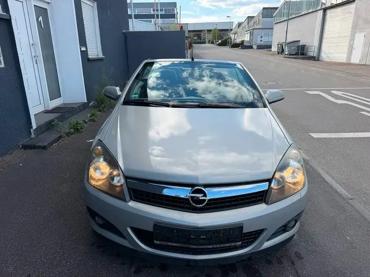 Opel Astra H
