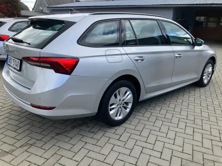 Skoda Octavia 2023 photo 4