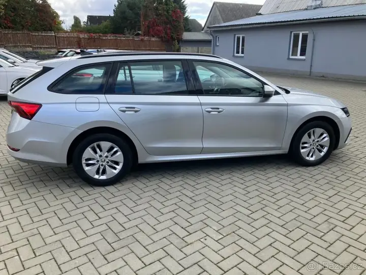 Skoda Octavia 2023 photo 3