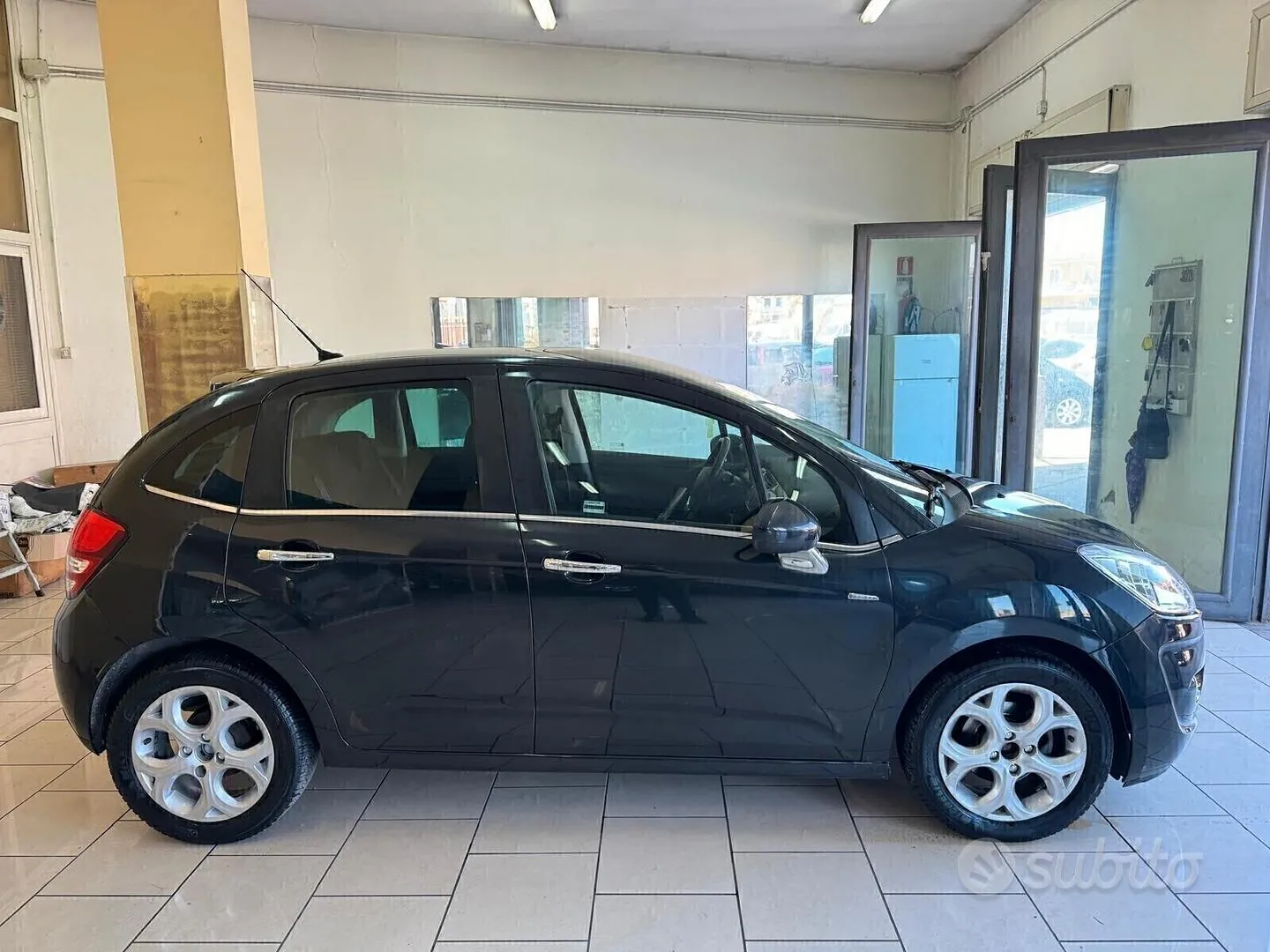 Citroen C3 2011 photo 3